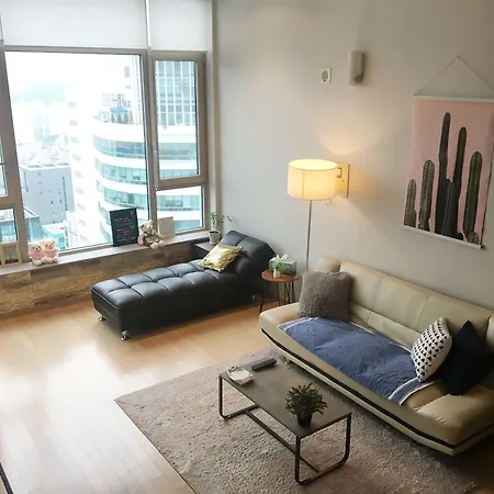 Jia'S Spacious Sky Loft